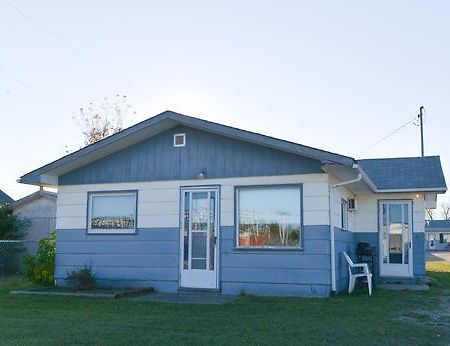 Thunderhill Motel And Suites Swan River Buitenkant foto